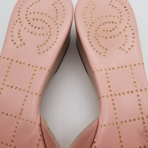 CHANEL Peach and Pink Mules with Gold Accent - Picture 5 of 9